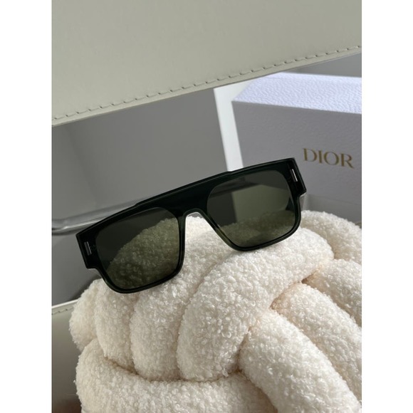 NEW Dior CD M1I Sunglasses in Olive Green $620 - Picture 4 of 10